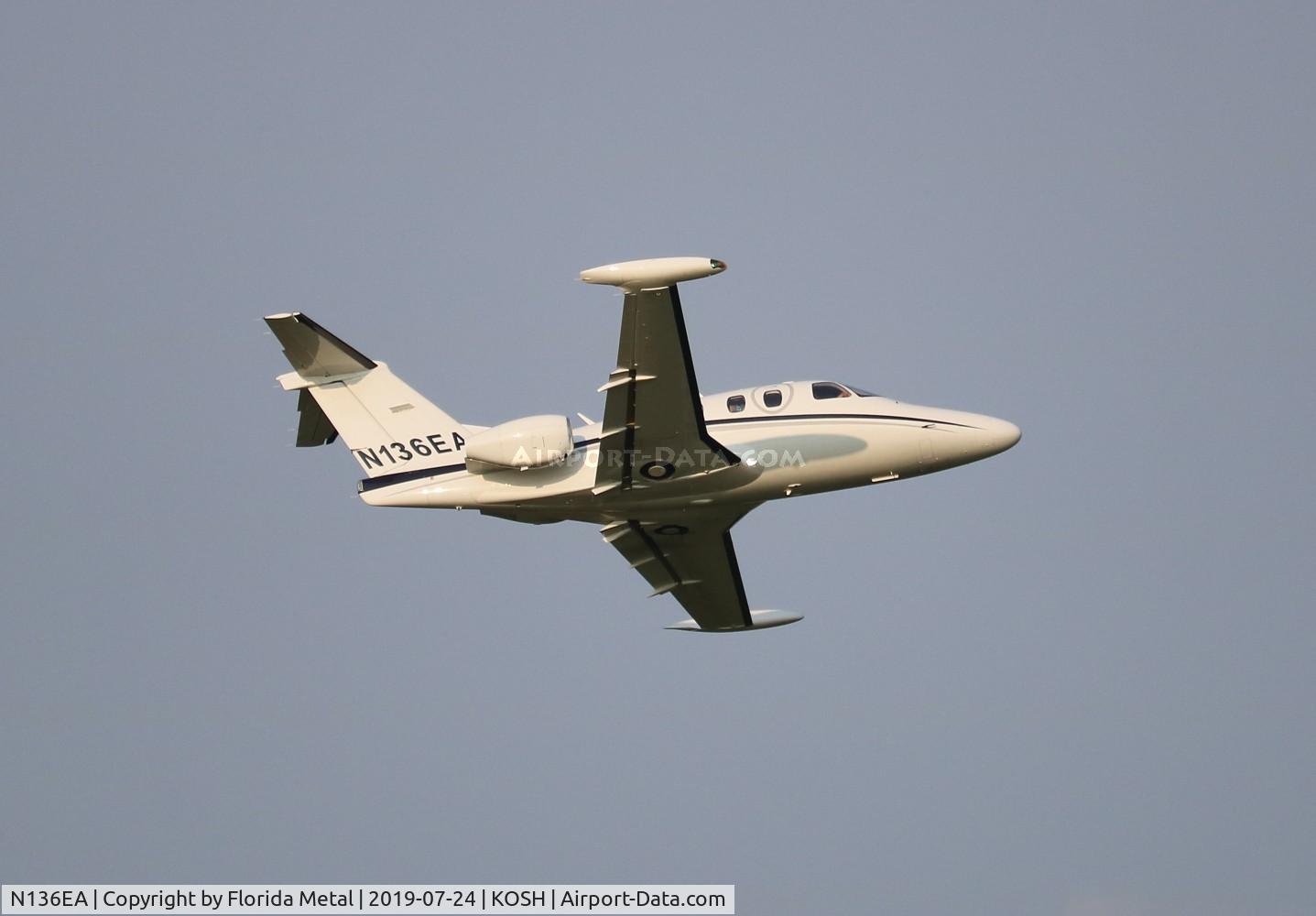 N136EA, 2008 Eclipse Aviation Corp EA500 C/N 000136, OSH 2019