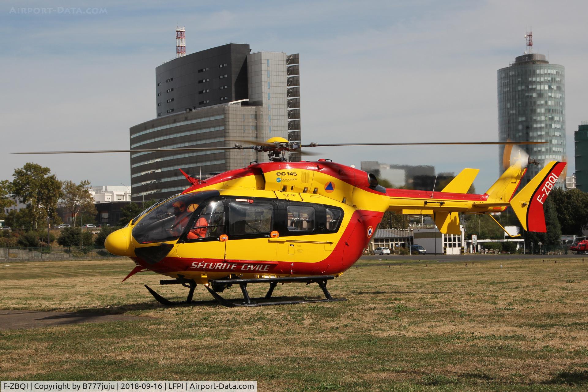 F-ZBQI, Eurocopter-Kawasaki EC-145 (BK-117C-2) C/N 9240, Issy-les-Moulineaux