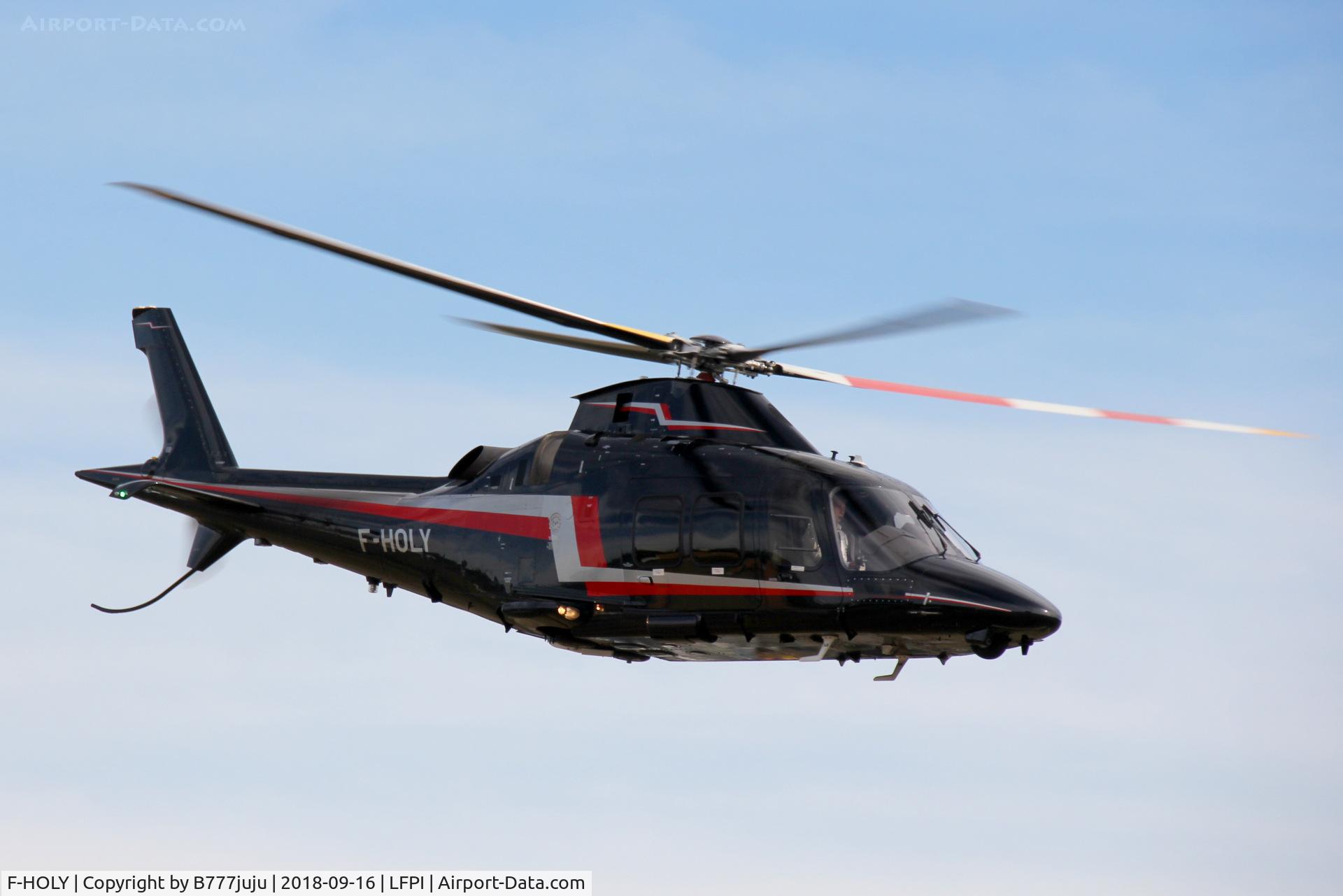 F-HOLY, 2011 AgustaWestland AW-109SP Grand New C/N 22242, at Issy-les-Moulineaux