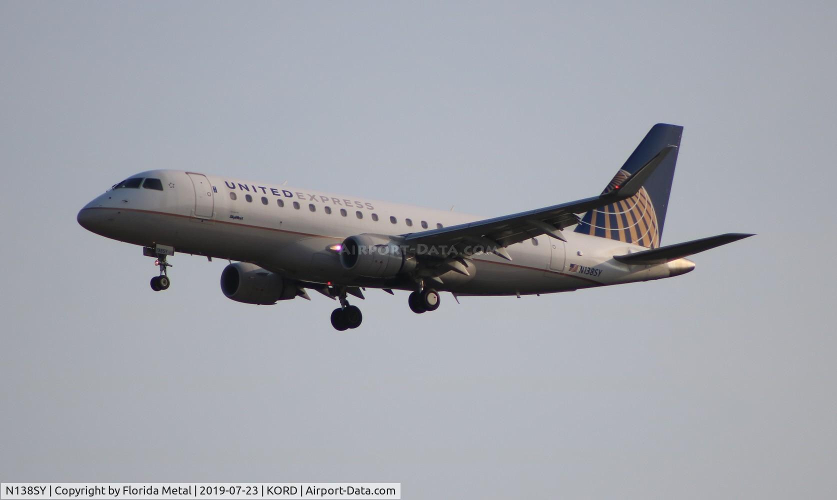N138SY, 2015 Embraer 175LR (ERJ-170-200LR) C/N 17000446, ORD 2019