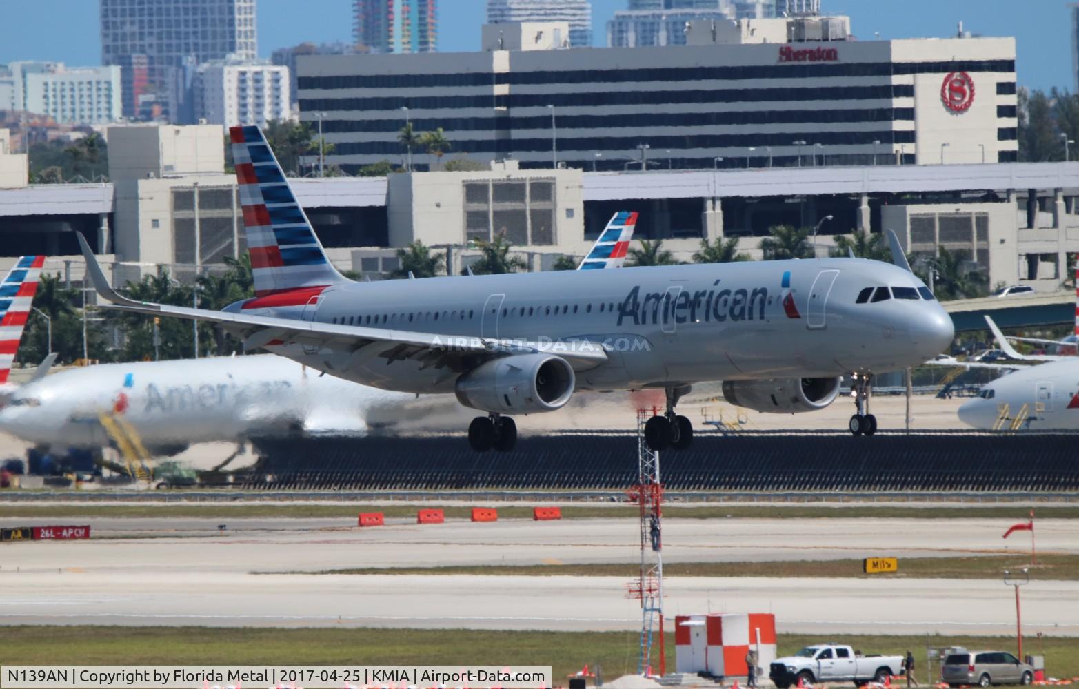 N139AN, 2015 Airbus A321-231 C/N 6687, MIA 2017