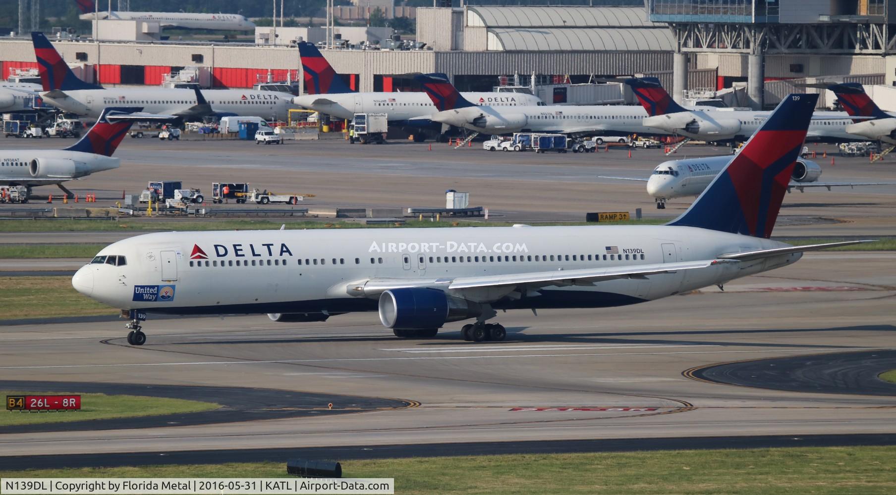 N139DL, 1992 Boeing 767-332 C/N 25984, ATL 2016
