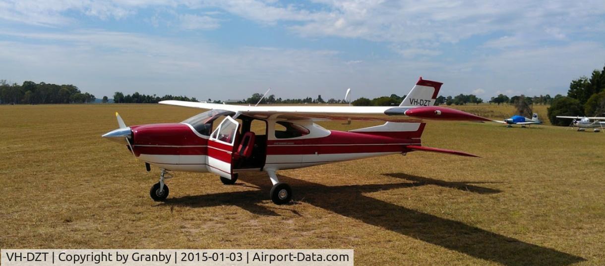 VH-DZT, 1967 Cessna 177 Cardinal C/N 17700317, This early 177 parked outside the tower at Luskintyre (Newcastle) in 2015
This one DZT is owned by Vic Milo it's based in back of dusty hangar at Mittagong
