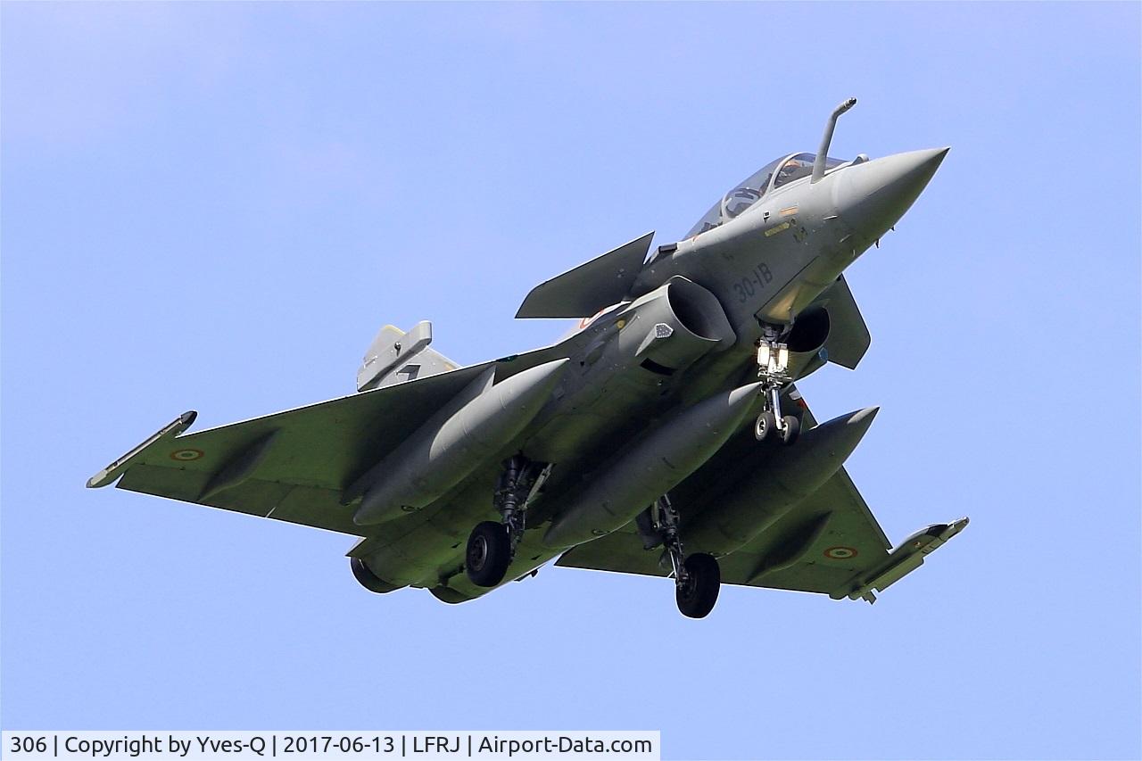 306, Dassault Rafale B C/N 306, Dassault Rafale B, Short approach rwy 08, Landivisiau Naval Air Base (LFRJ) Tiger Meet 2017