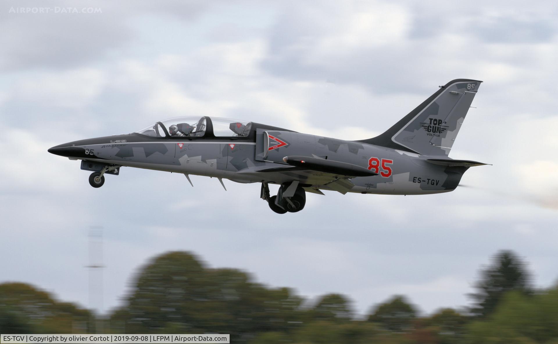 ES-TGV, 1984 Aero L-39C Albatros C/N 432845, Melun airshow 2019
