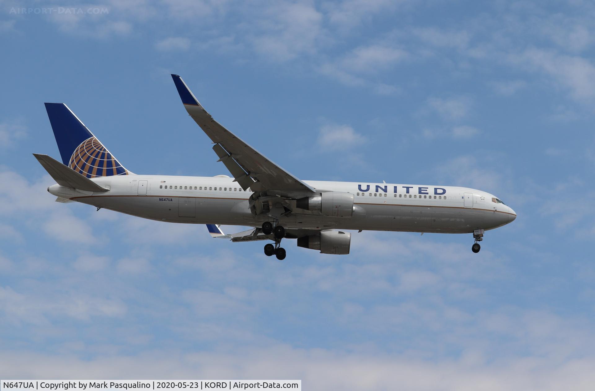 N647UA, 1992 Boeing 767-322 C/N 25284, Boeing 767-322