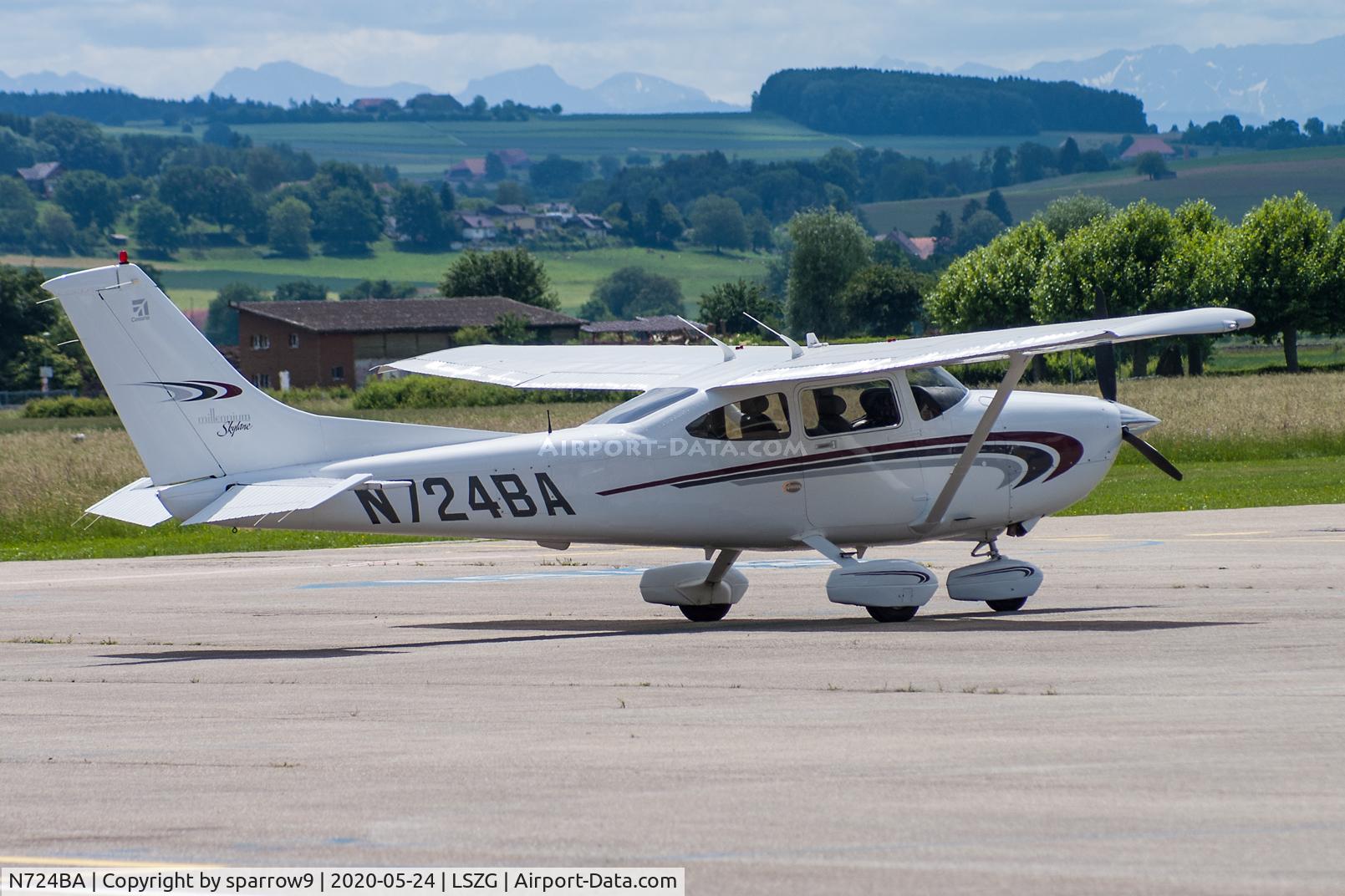 N724BA, 2000 Cessna 182S Skylane C/N 18280866, Guest in Grenchen