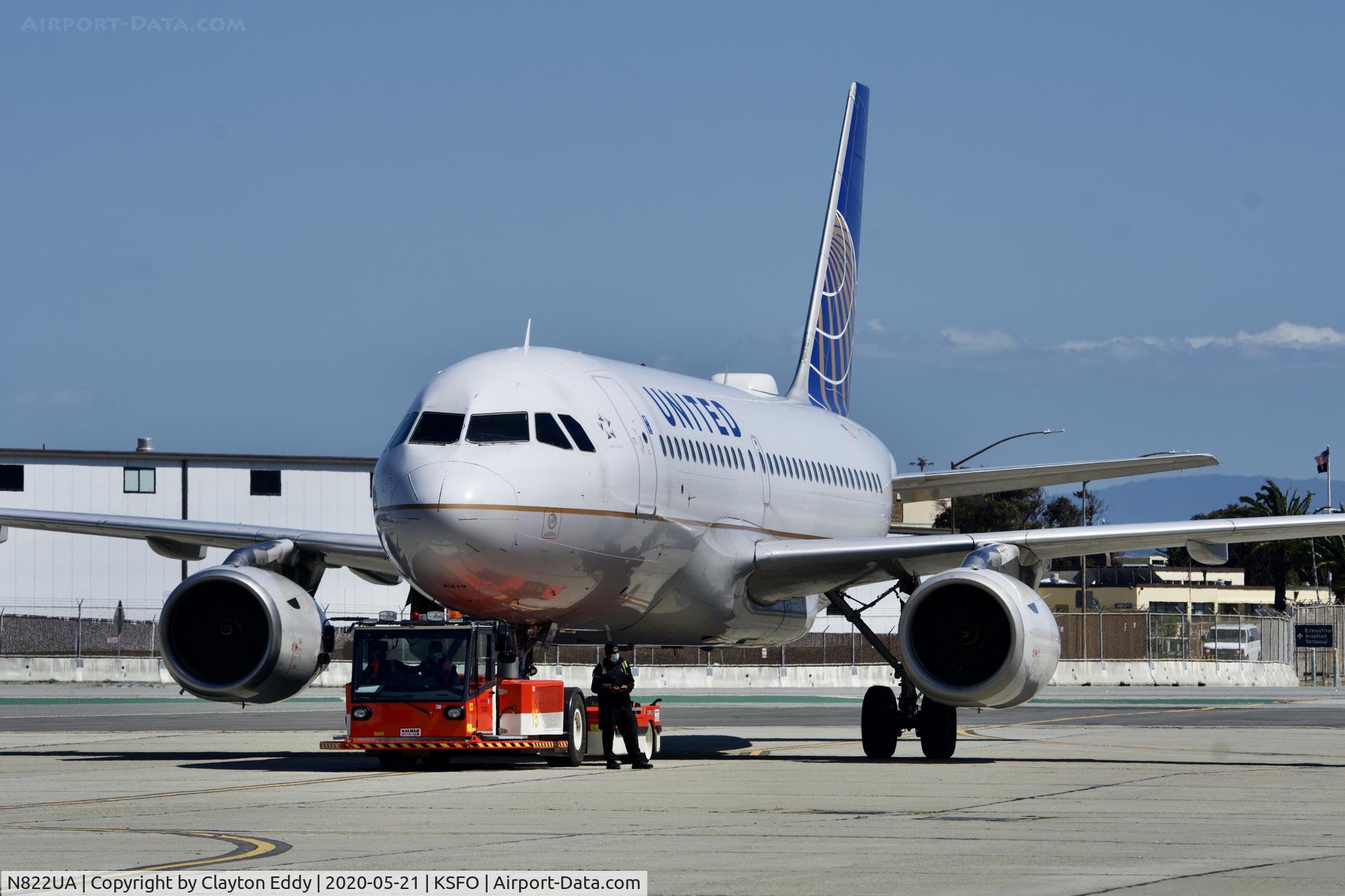 N822UA, 1998 Airbus A319-131 C/N 948, SFO 2020.
