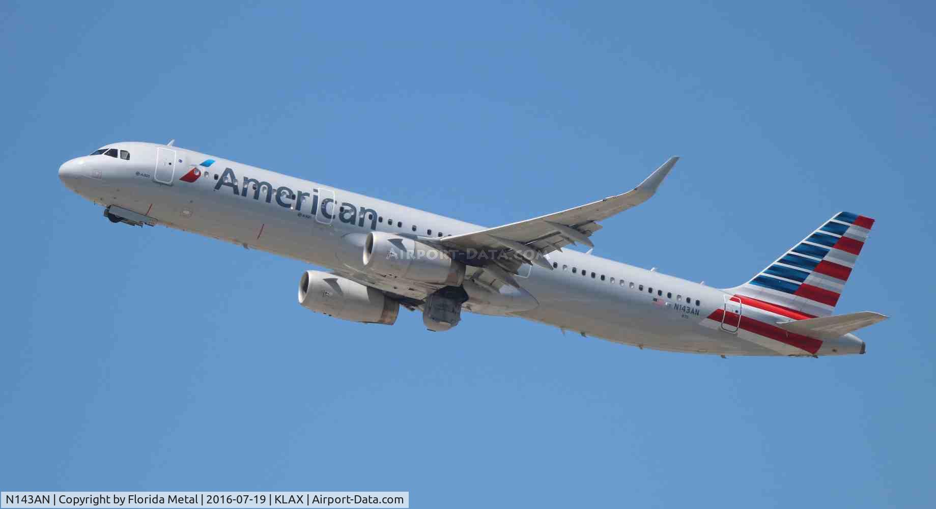 N143AN, 2015 Airbus A321-231 C/N 6745, LAX 2016