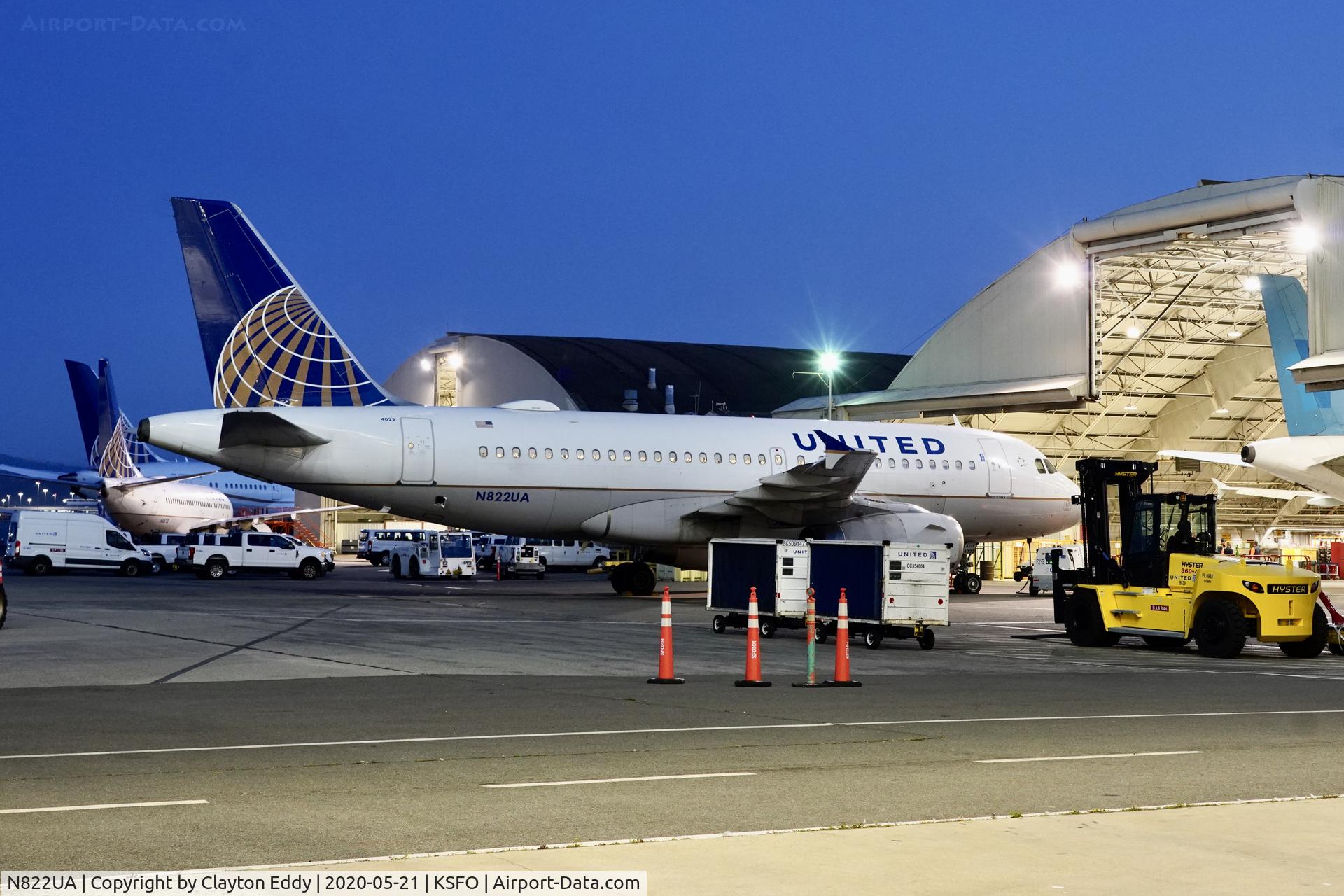 N822UA, 1998 Airbus A319-131 C/N 948, SFO 2020.