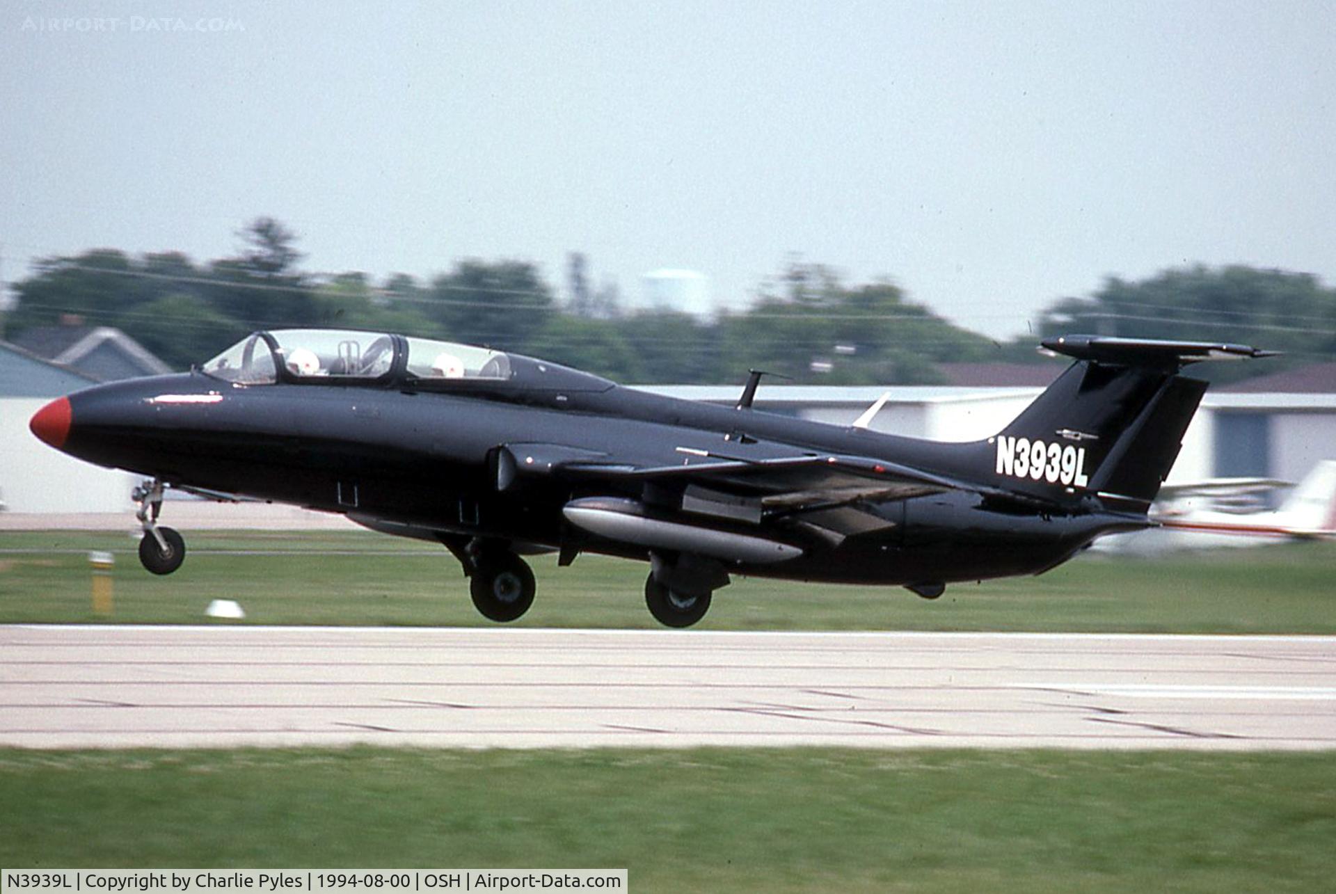 N3939L, 1957 Aero L-29 Delfin C/N 0902, Welcome to OSH