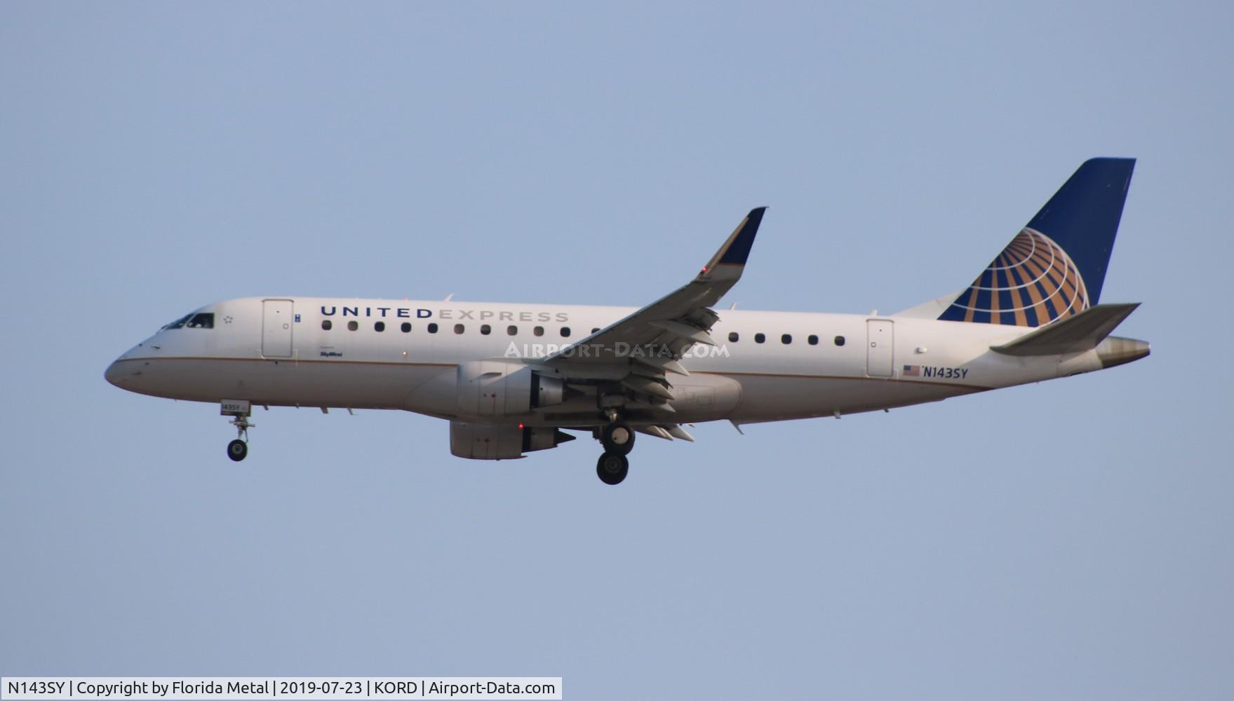 N143SY, 2015 Embraer 175LR (ERJ-170-200LR) C/N 17000476, ORD 2019
