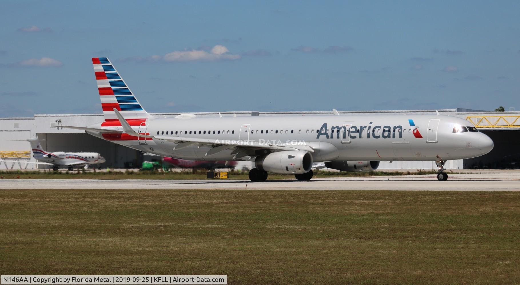 N146AA, 2015 Airbus A321-231 C/N 6761, FLL 2019