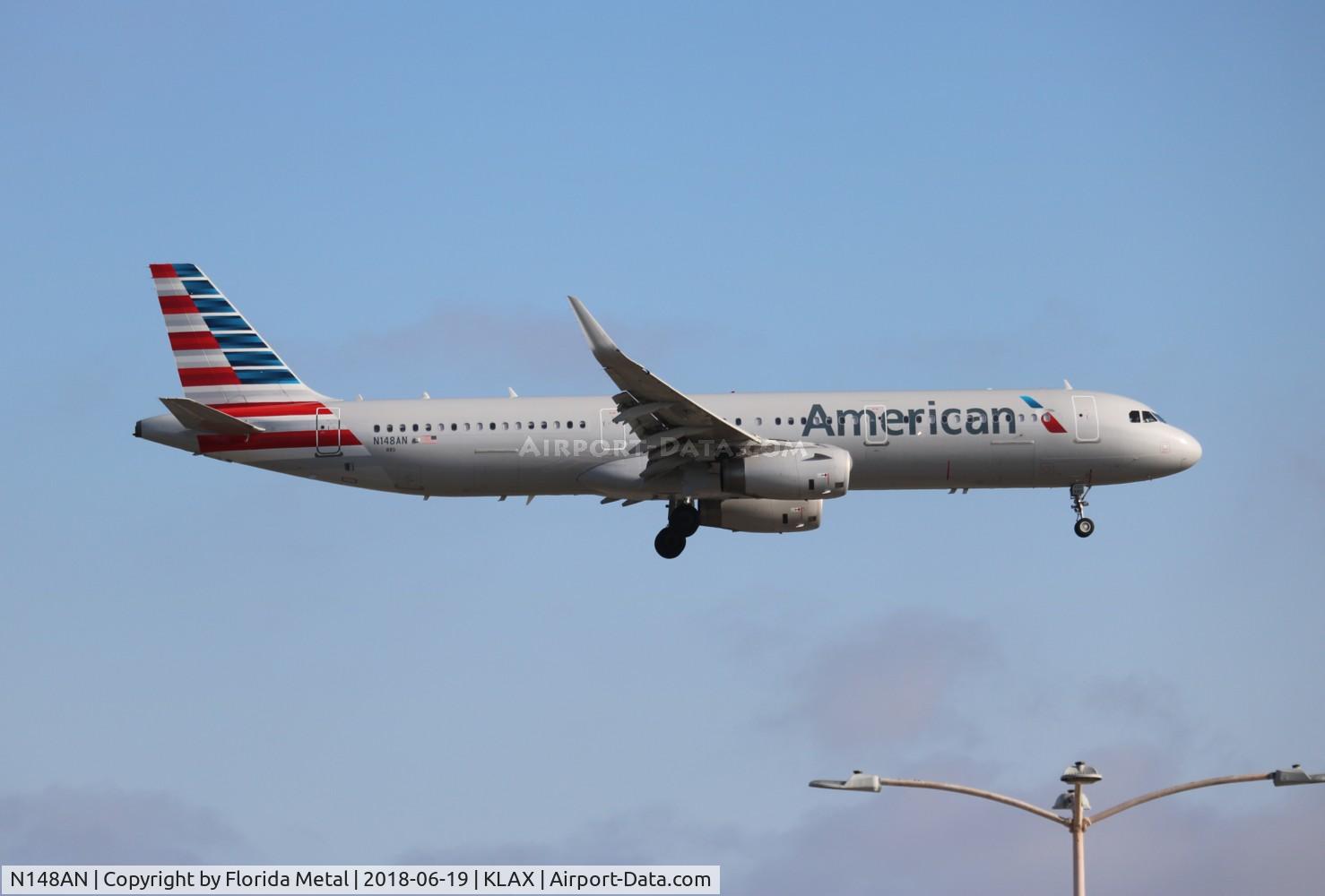N148AN, 2015 Airbus A321-231 C/N 6790, LAX 2018