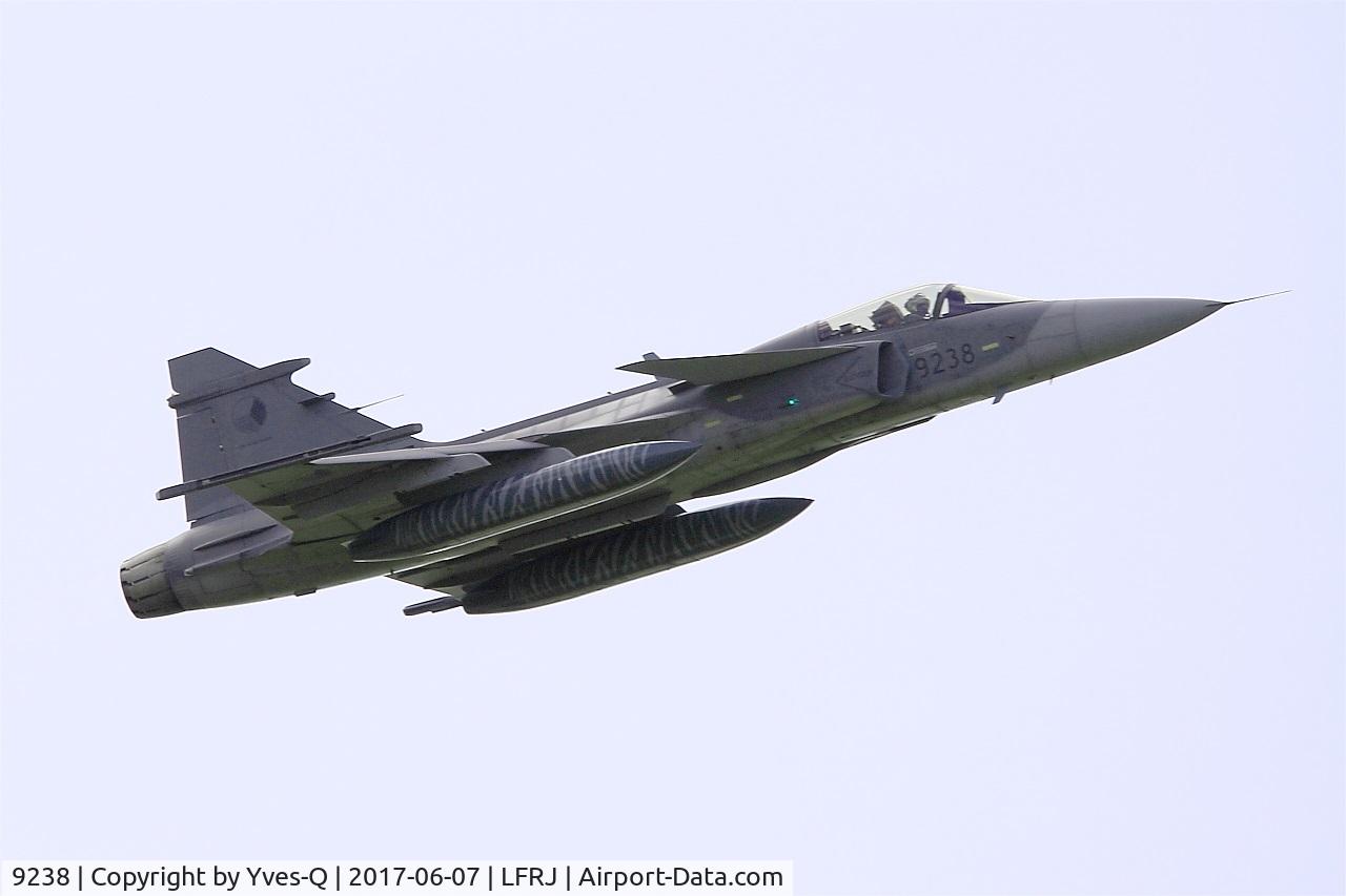 9238, Saab JAS-39C Gripen C/N 39238, Saab JAS-39C Gripen, Take off rwy 26, Landivisiau Naval Air Base (LFRJ) Tiger Meet 2017