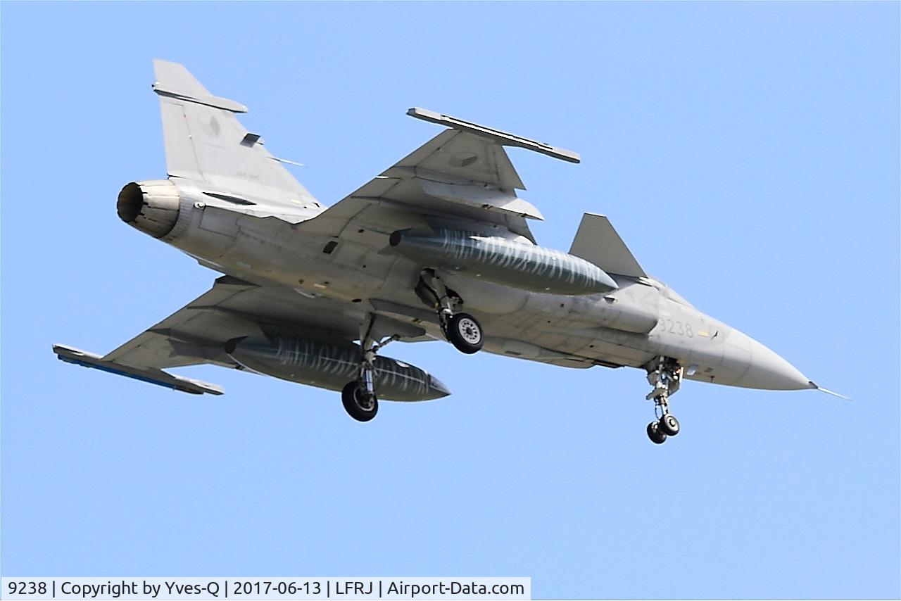9238, Saab JAS-39C Gripen C/N 39238, Saab JAS-39C Gripen, On final rwy 08, Landivisiau Naval Air Base (LFRJ) Tiger Meet 2017
