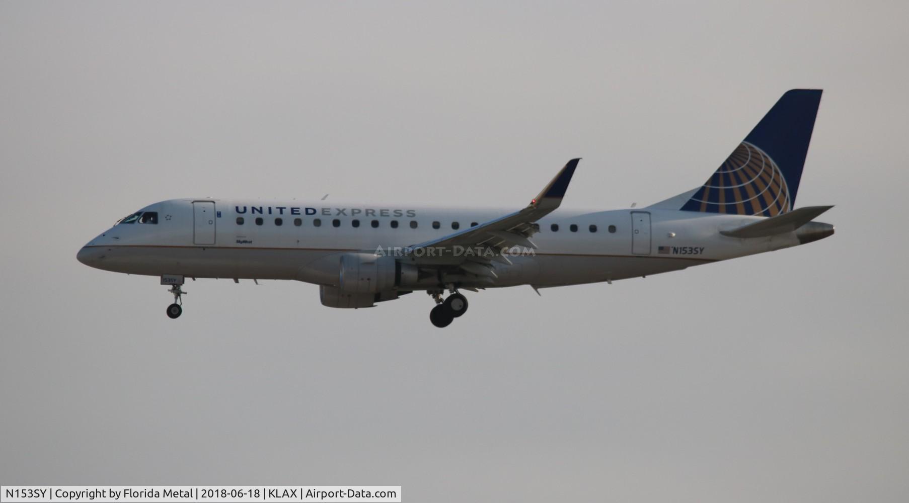 N153SY, 2016 Embraer 175LR (ERJ-170-200LR) C/N 17000553, LAX 2018