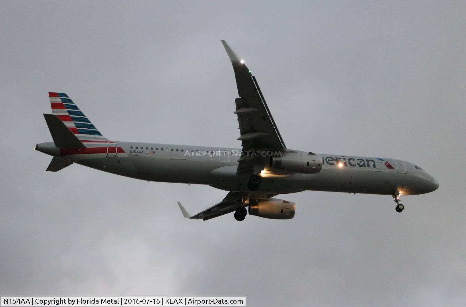 N154AA, 2016 Airbus A321-231 C/N 6928, LAX 2016