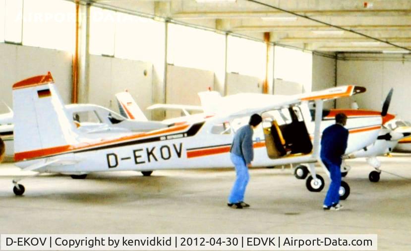 D-EKOV, Cessna 185 Skywagon Skywagon C/N 18053159, At Kassel Calden early 1980's.
Scanned from slide.