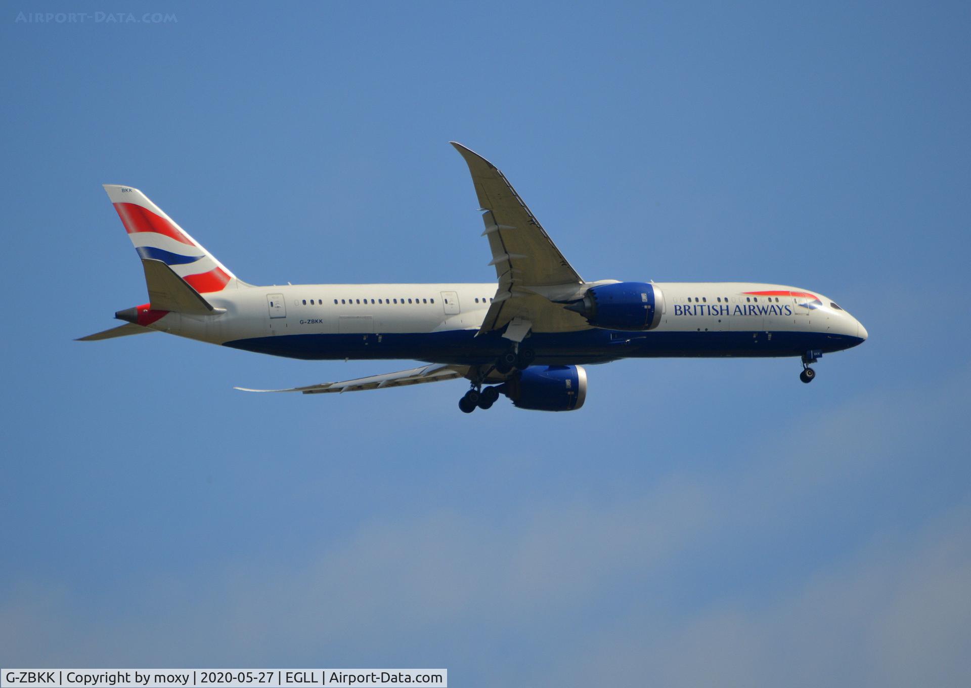 G-ZBKK, 2016 Boeing 787-9 Dreamliner C/N 38627, Boeing 787-9 Dreamliner on finals to 9R London Heathrow.