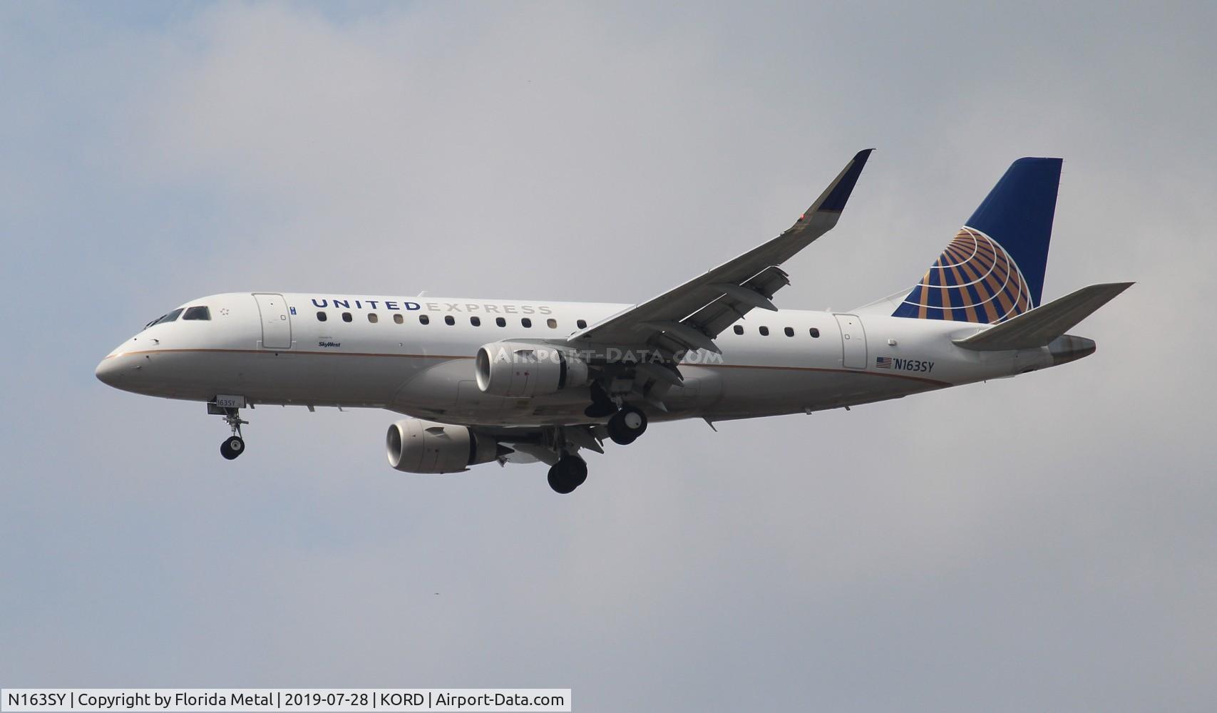 N163SY, 2016 Embraer 175LR (ERJ-170-200LR) C/N 17000577, ORD 2019