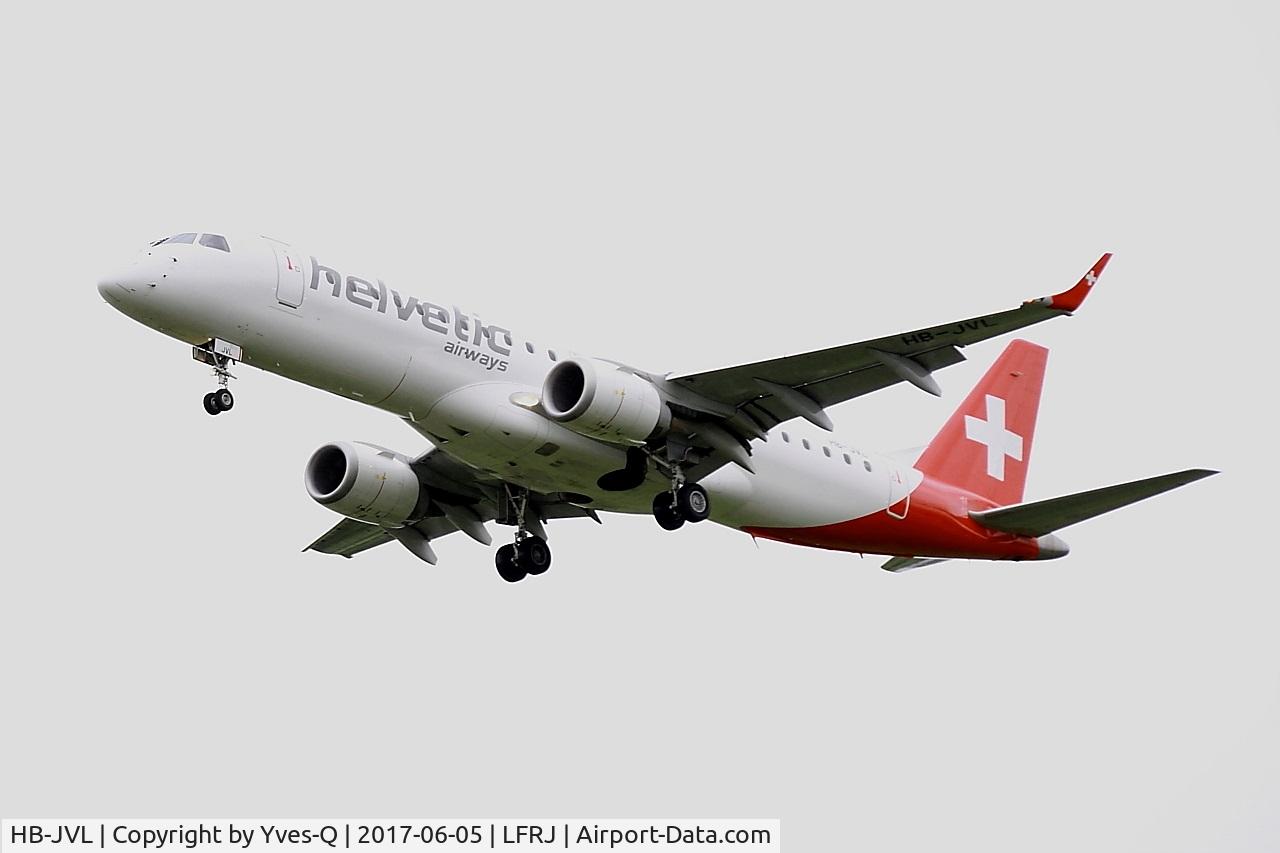 HB-JVL, 2010 Embraer E190 (ERJ-190-100) C/N 19000354, Embraer E190, Short approach rwy 26, Landivisiau Naval Air Base (LFRJ) Tiger Meet 2017