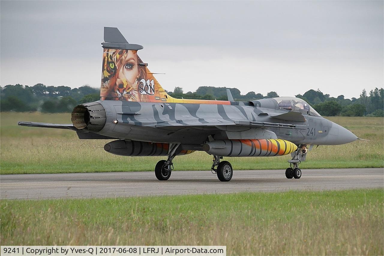 9241, Saab JAS-39C Gripen C/N 39241, Saab JAS-39C Gripen, Taxiing to flight line, Landivisiau Naval Air Base (LFRJ) Tiger Meet 2017