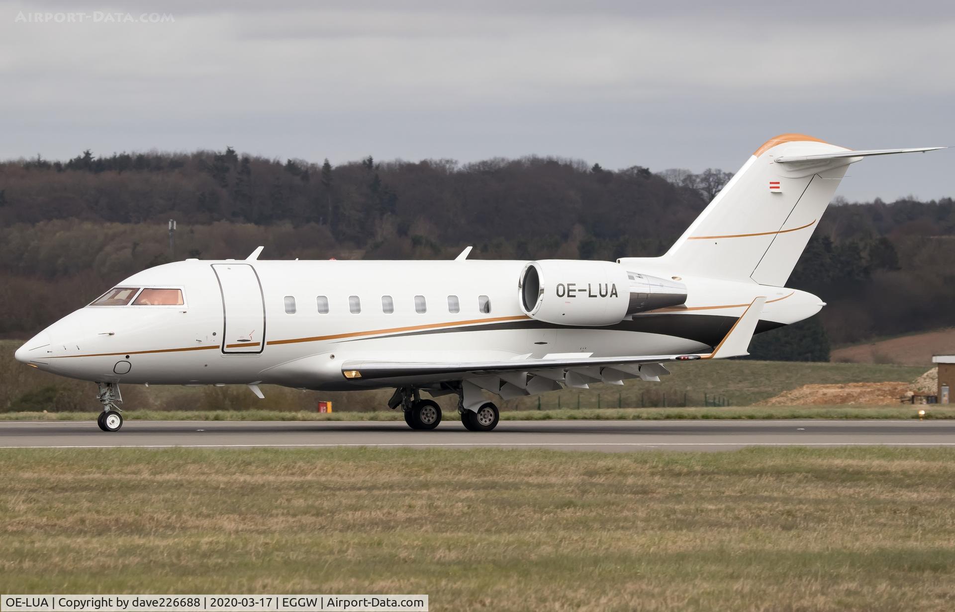 OE-LUA, 2019 Bombardier Challenger 650 C/N 6139, After a quick turnaround OE LUA heading out of london luton from rwy 26