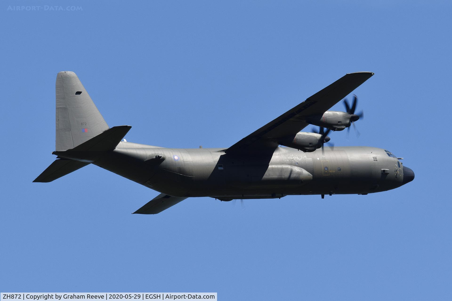 ZH872, 1997 Lockheed Martin C-130J-30 Hercules C.4 C/N 382-5456, Departing from Norwich.