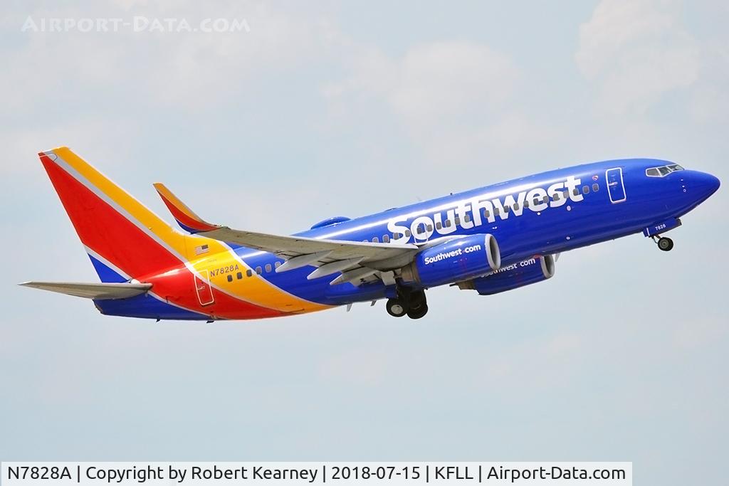 N7828A, 2003 Boeing 737-7CT C/N 33697, Climbing out on departure