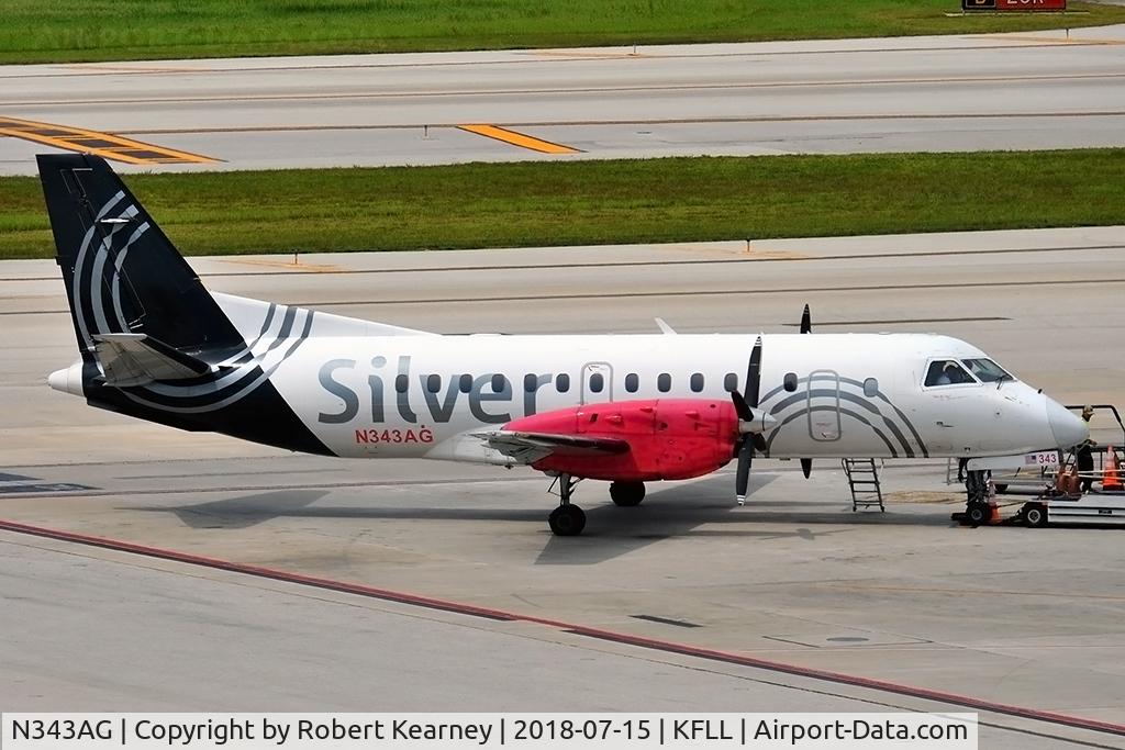 N343AG, 1998 Saab 340B C/N 340B-443, Preparing for push-back