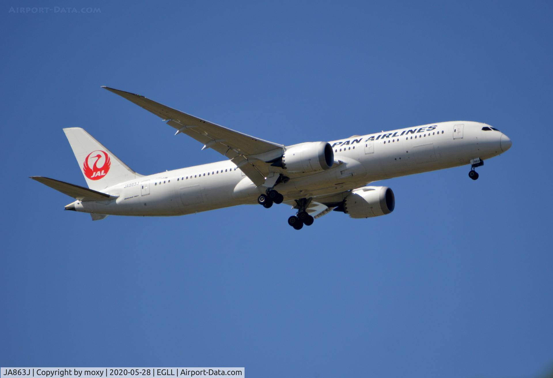 JA863J, 2016 Boeing 787-9 Dreamliner Dreamliner C/N 38137, Boeing 787-9 Dreamliner on finals to 9R London Heathrow.