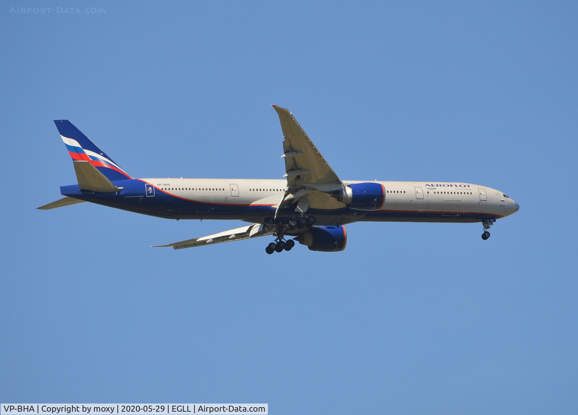 VP-BHA, 2018 Boeing 777-3M0/ER C/N 65307, Boeing 777-3M0/ER on finals to 9R London Heathrow.