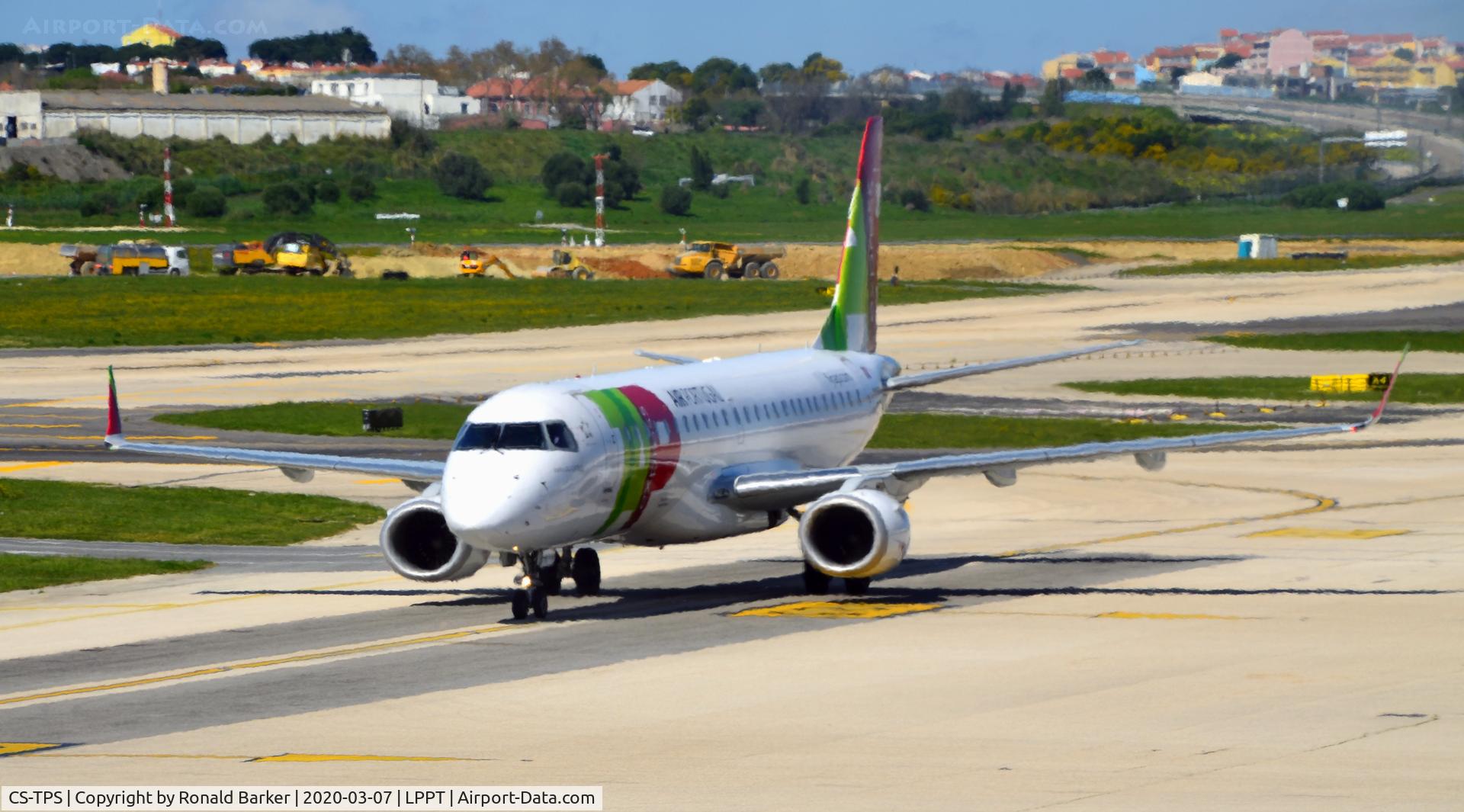 CS-TPS, 2011 Embraer 190LR (ERJ-190-100LR) C/N 19000493, Taxi Lisboa