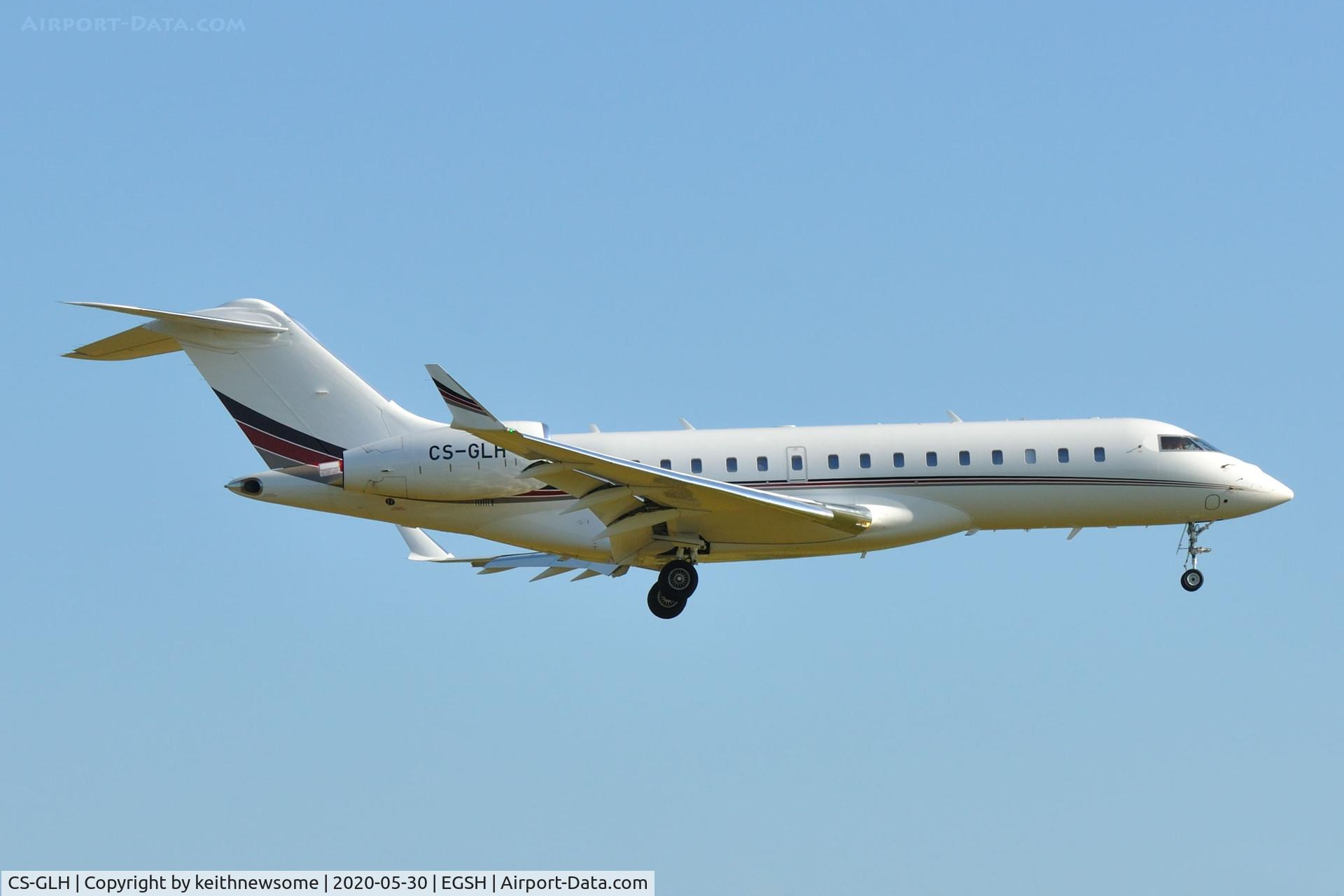 CS-GLH, 2017 Bombardier BD-700-1A10 Global 6000 C/N 9816, Arriving at Norwich from San Francisco