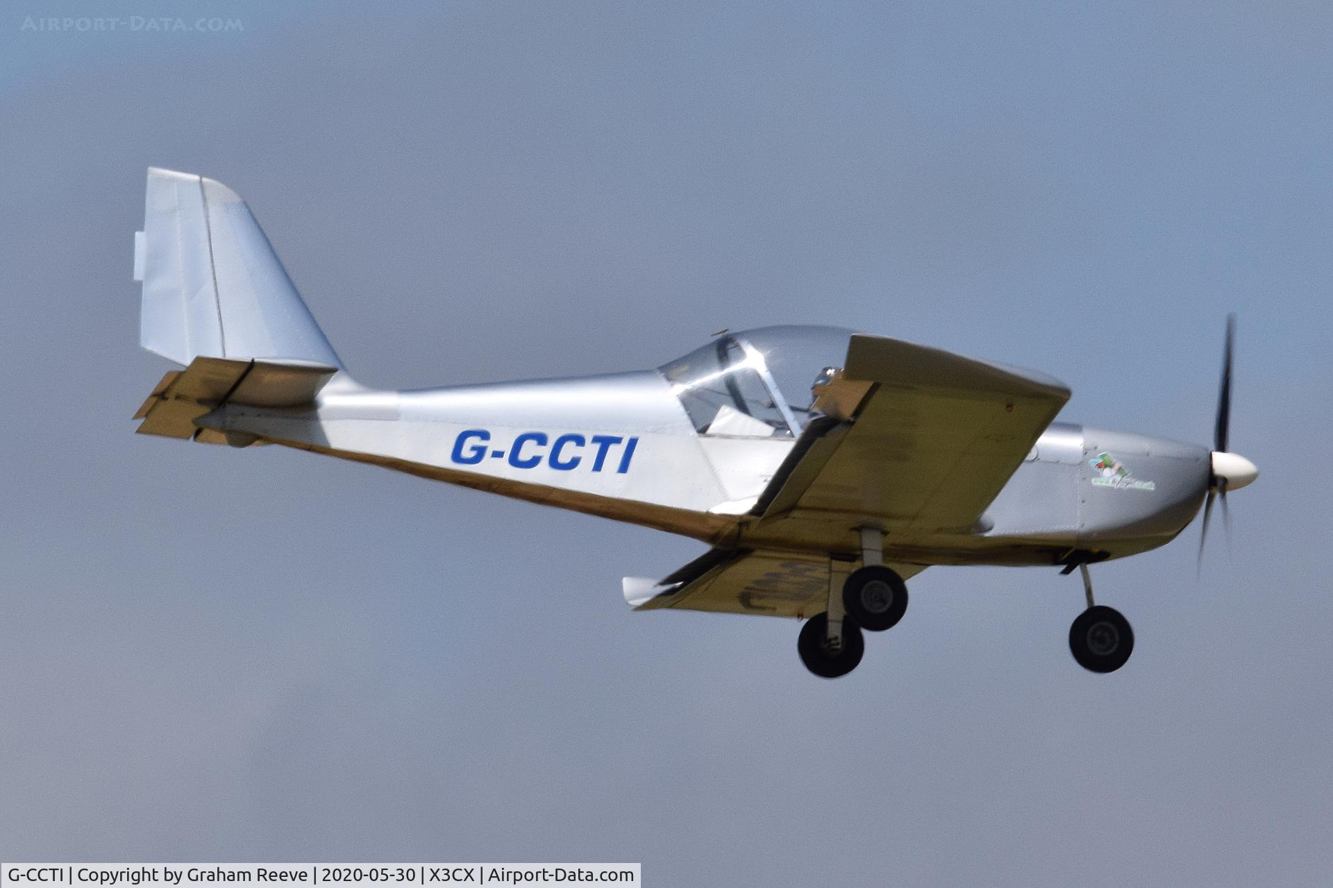 G-CCTI, 2004 Cosmik EV-97 TeamEurostar UK C/N 2009, Landing at Northrepps.