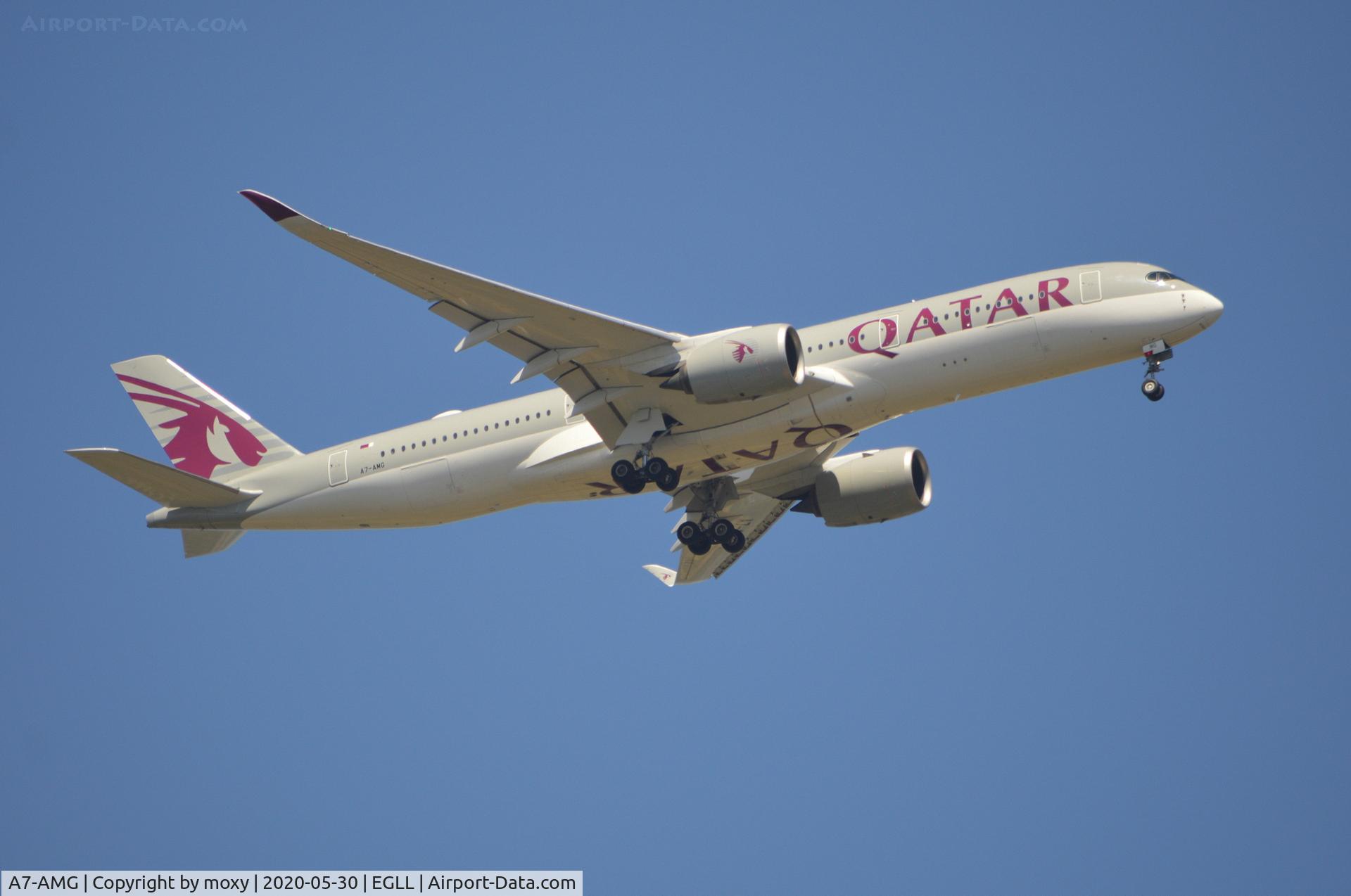A7-AMG, 2018 Airbus A350-941 C/N 207, Airbus A350-941 on finals to 9R London Heathrow.