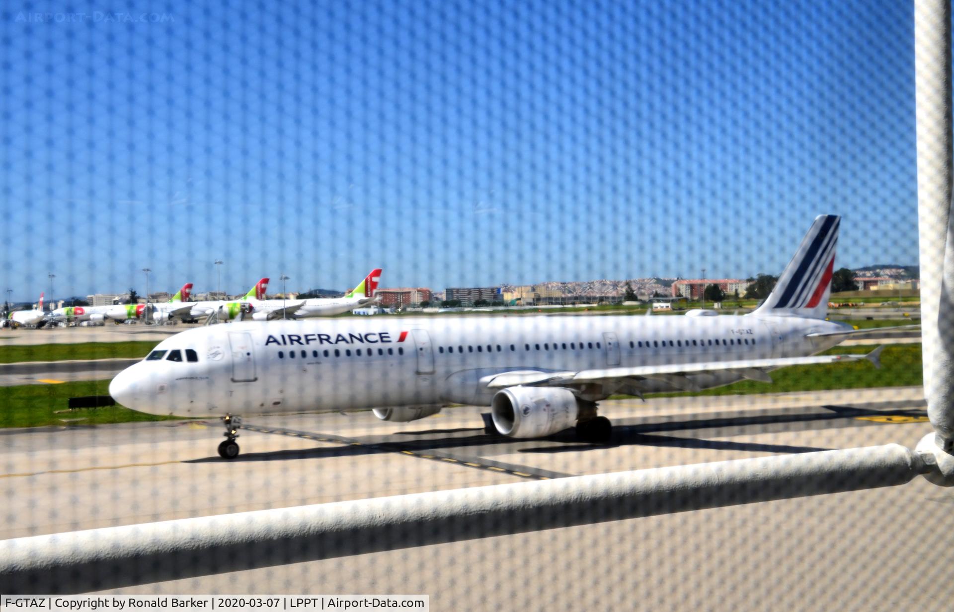 F-GTAZ, 2011 Airbus A321-212 C/N 4901, Taxi Lisboa