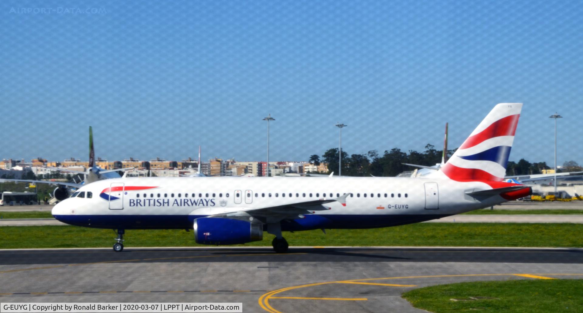 G-EUYG, 2010 Airbus A320-232 C/N 4238, Taxi Lisboa