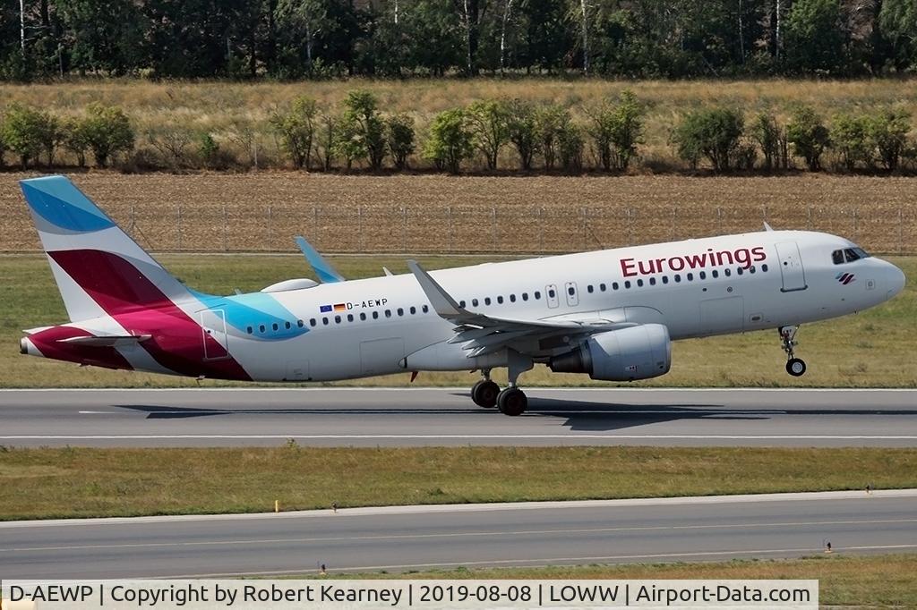 D-AEWP, 2016 Airbus A320-214 C/N 7377, Rotating off r/w 29