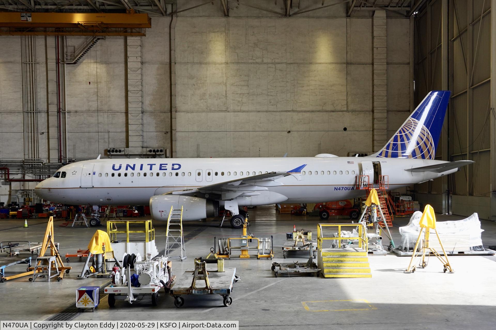 N470UA, 2001 Airbus A320-232 C/N 1427, SFO 2020.