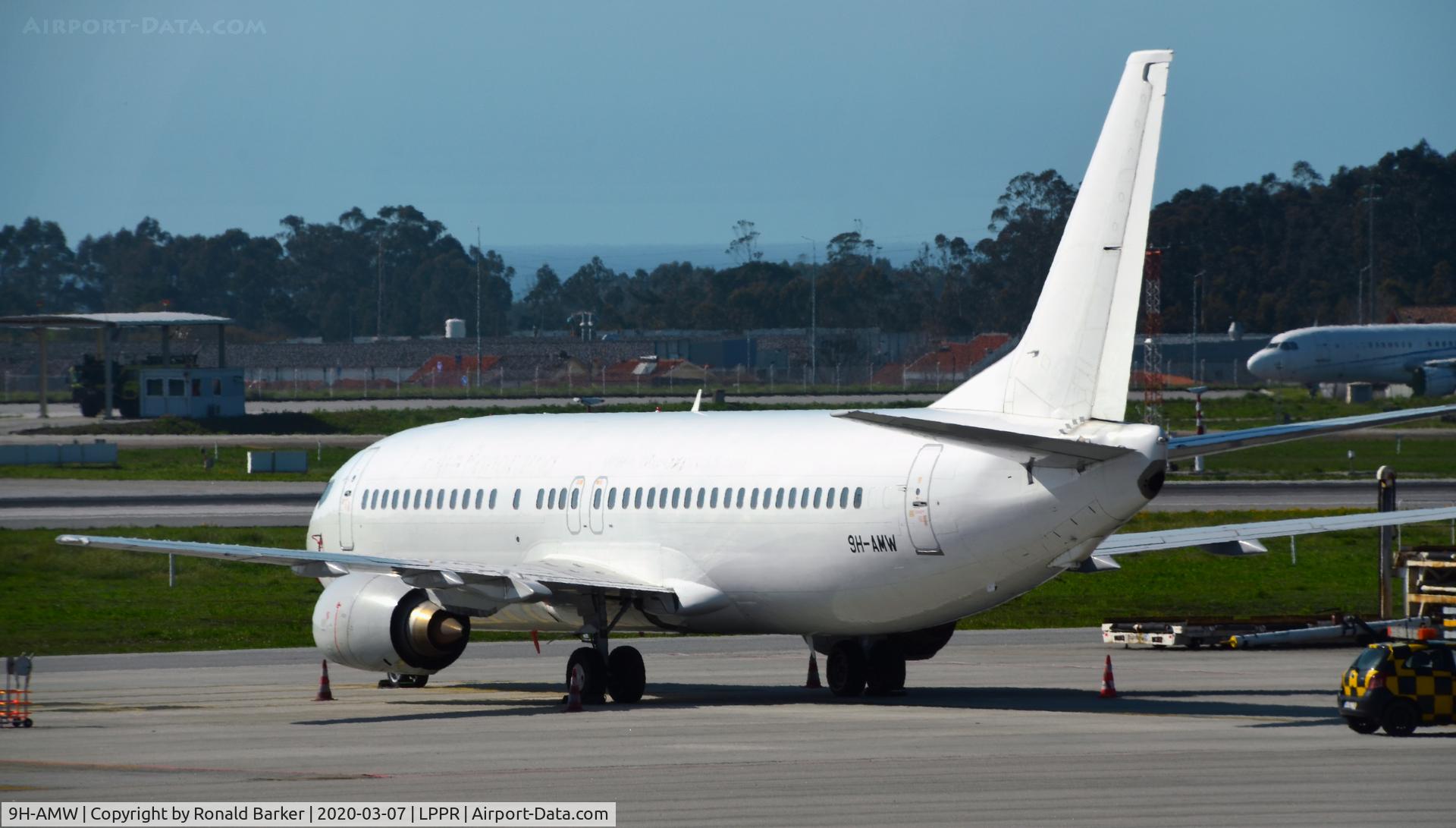 9H-AMW, 1992 Boeing 737-4Q8 C/N 26281, Parked Oporto