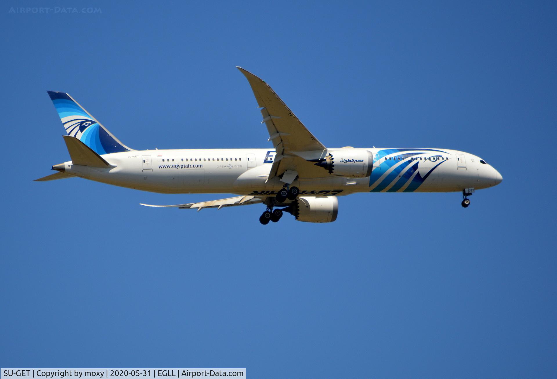 SU-GET, 2019 Boeing 787-9 Dreamliner Dreamliner C/N 38801, Boeing 787-9 Dreamliner on finals to 9R London Heathrow.