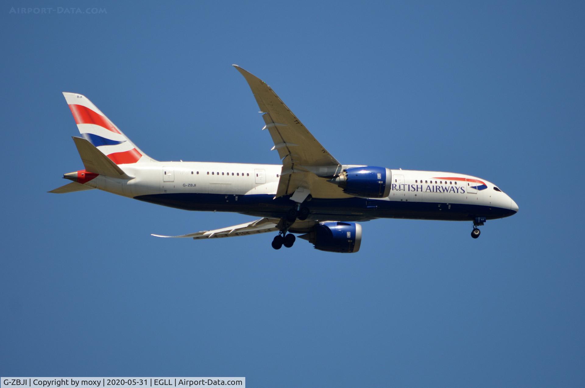 G-ZBJI, 2017 Boeing 787-8 Dreamliner C/N 60626, Boeing 787-8 Dreamliner on finals to 9R London Heathrow.