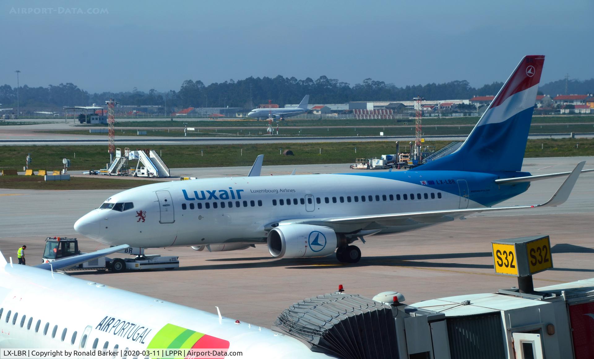 LX-LBR, 2008 Boeing 737-7K2 C/N 30366, Push back Oporto