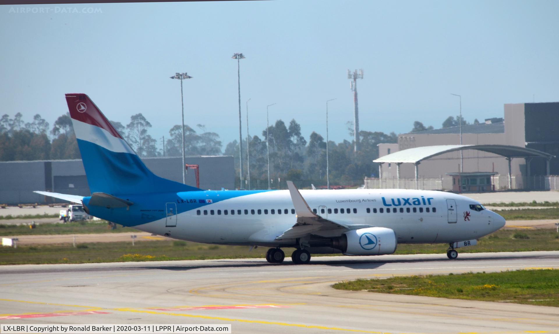 LX-LBR, 2008 Boeing 737-7K2 C/N 30366, Takeoff Oporto