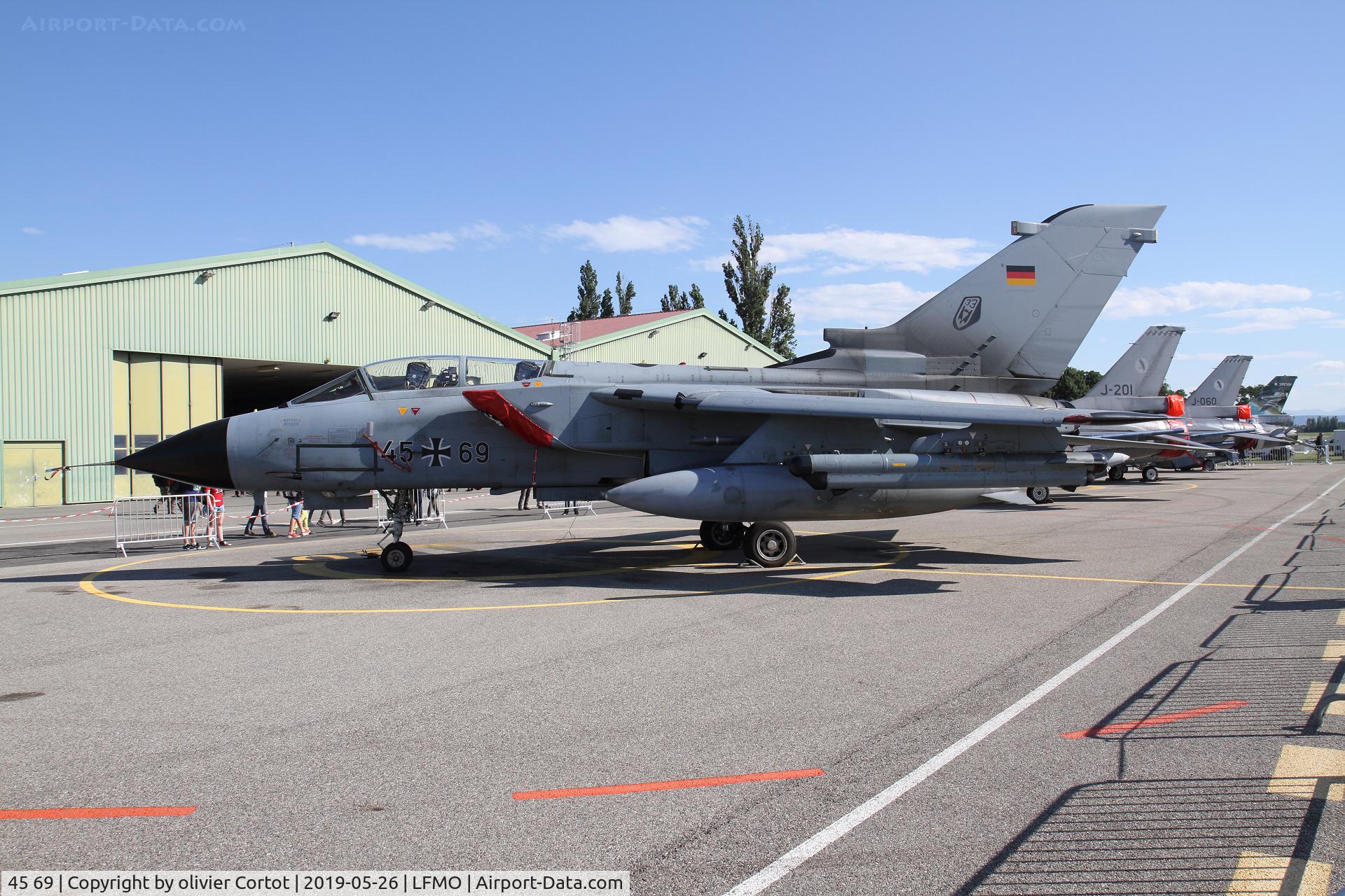 45 69, Panavia Tornado IDS C/N 672/GS213/4269, Orange airshow, june 2019