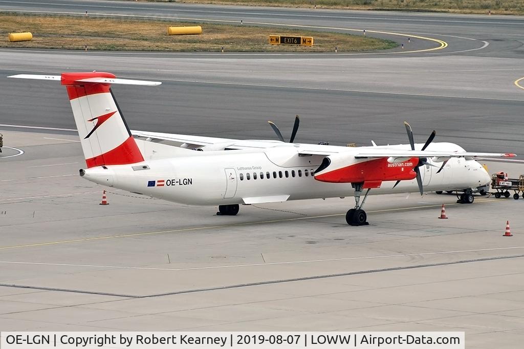 OE-LGN, 2010 De Havilland Canada DHC-8-402Q Dash 8 C/N 4326, Preparing for departure
