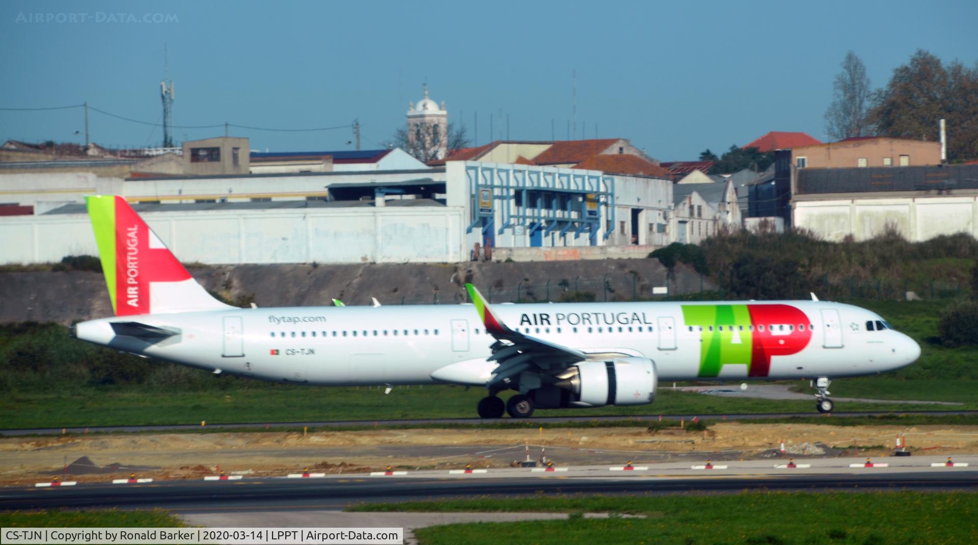 CS-TJN, 2018 Airbus A321-251N C/N 8318, Landing Lisboa