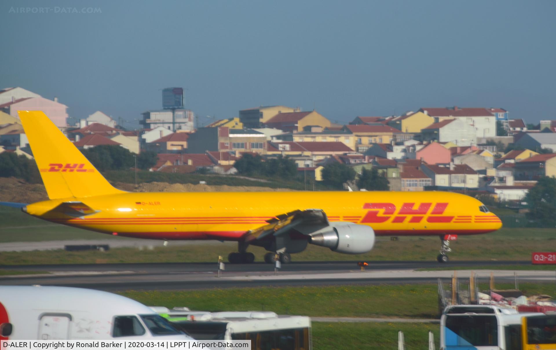 D-ALER, 1994 Boeing 757-2Q8/SF C/N 27351, DHL Landing Lisboa